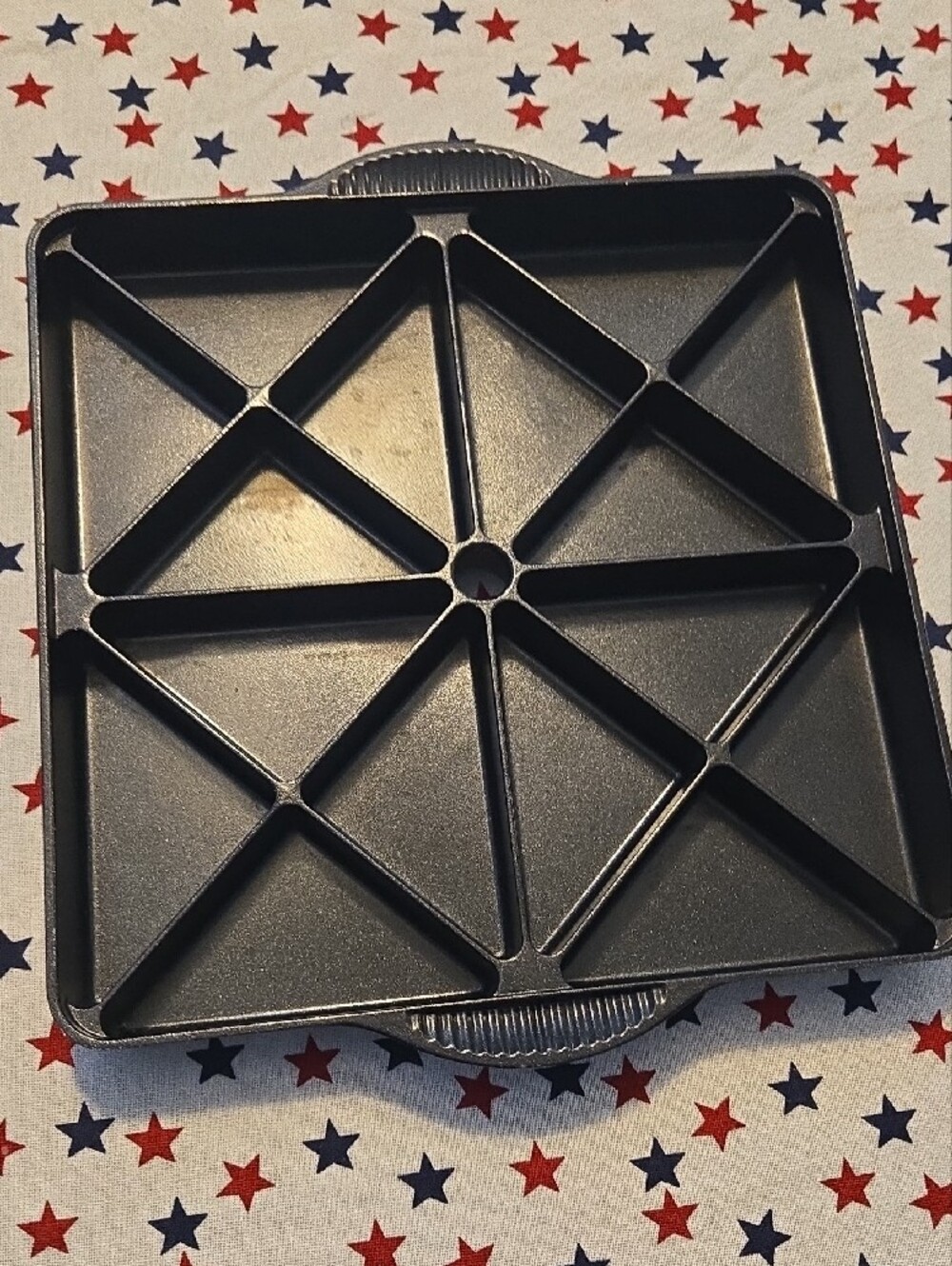Non-Brand Black Nonstick Flower Muffin Pan & Brownie Wedge Pan Set - Picture 3 of 5